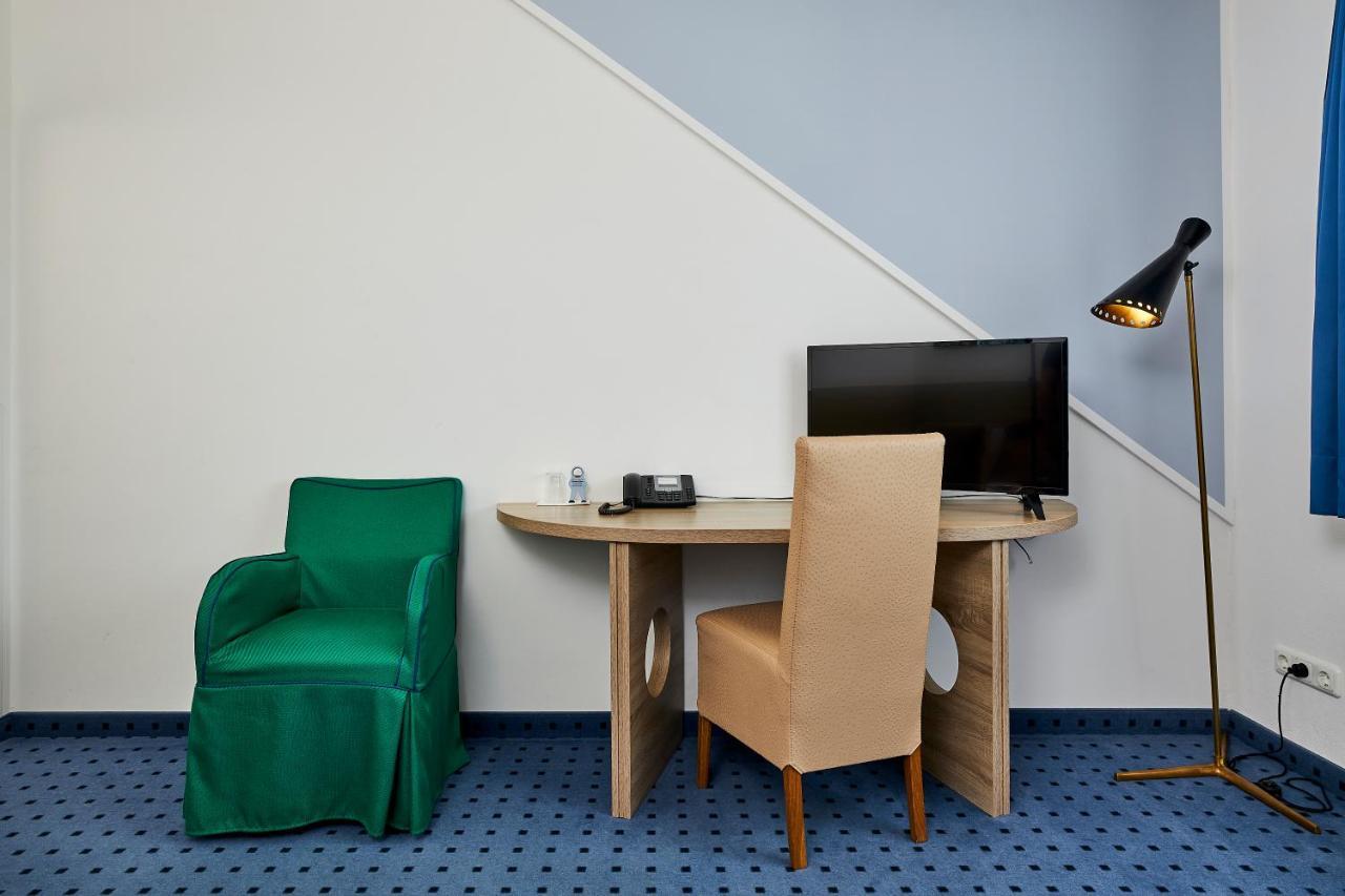 Hotel Schwertfirm Karlsfeld Buitenkant foto