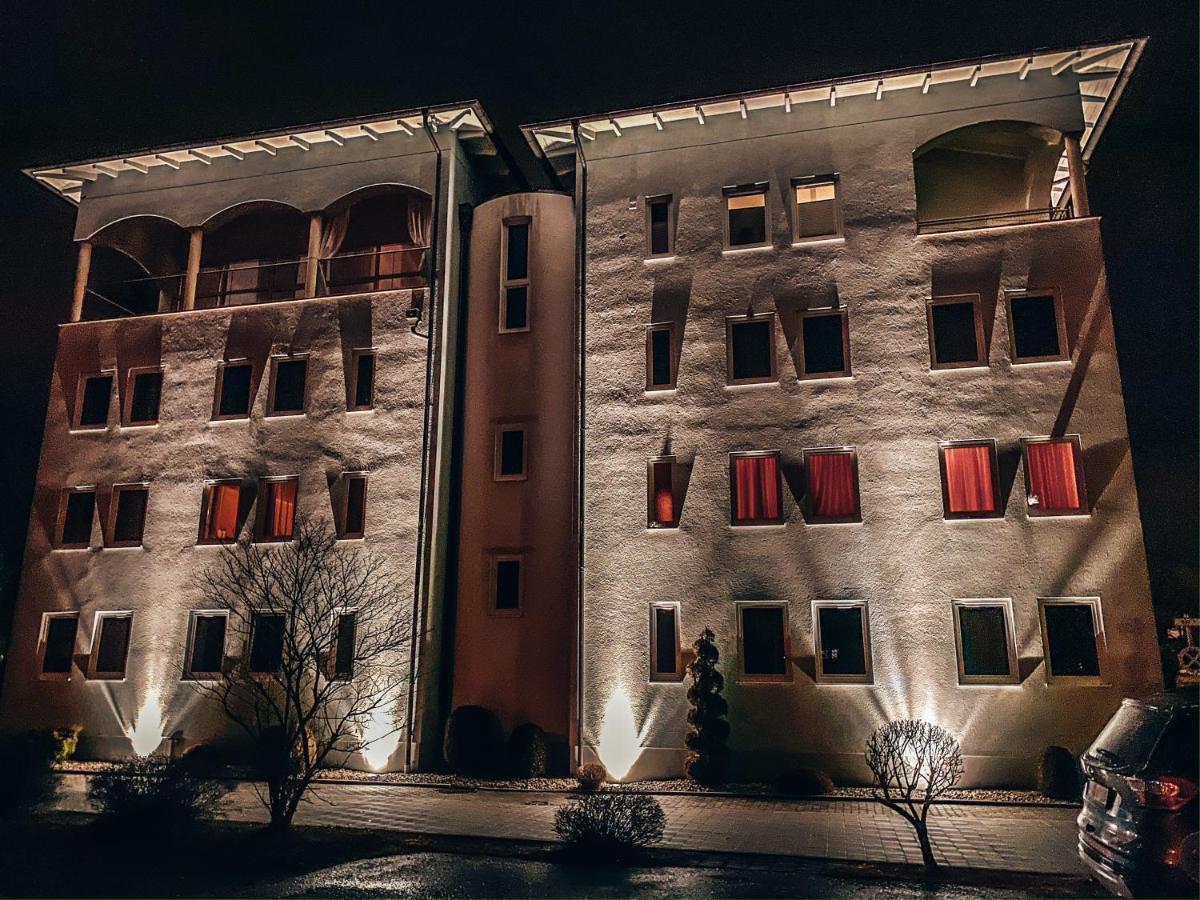 Hotel Schwertfirm Karlsfeld Buitenkant foto