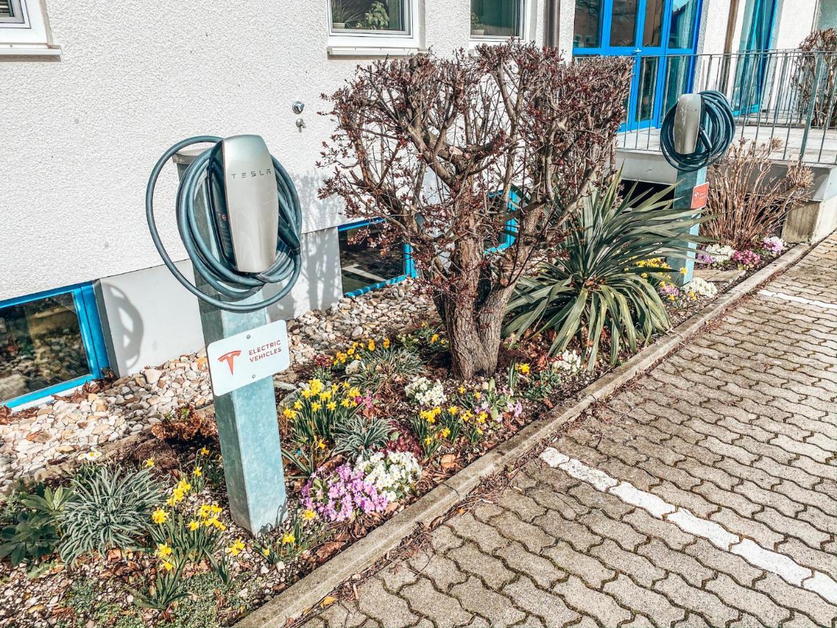 Hotel Schwertfirm Karlsfeld Buitenkant foto