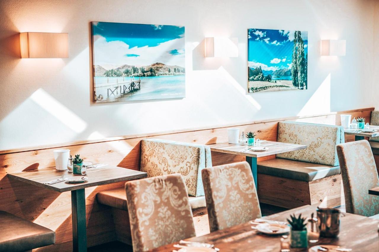 Hotel Schwertfirm Karlsfeld Buitenkant foto