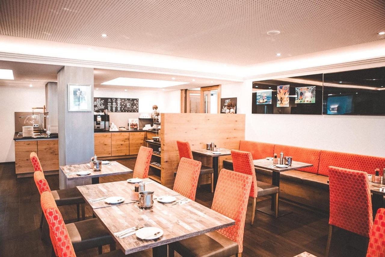 Hotel Schwertfirm Karlsfeld Buitenkant foto